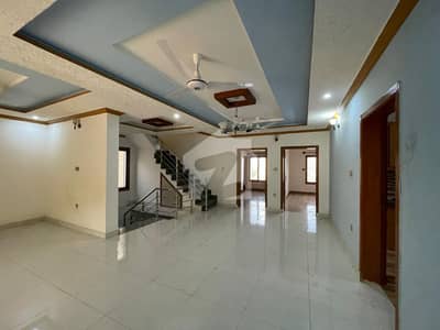 E-11 ISLAMABAD 1kanal House For Rent 7bed with washroom Drawing Dining Tvl Kichen Servant Room parking Gas Electric
