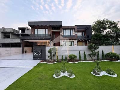 ONE KANAL BRAND NEW LUSH DESIGNER HOUSE WITH SOLAR FOR SALE IN DHA 2 ISB