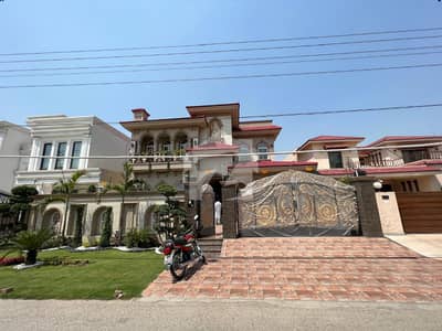 1 KANAL ELEGANT AND FULLY MAINTAINED SPANISH NEW BUNGALOW IS AVAILABLE IN THE BEST BLOCK OF DHA LAHORE.