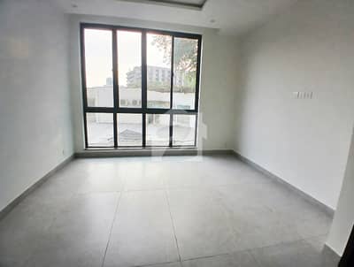 *Luxury Living: 3-Bed Semi-Furnished Apartment - Just Listed!*