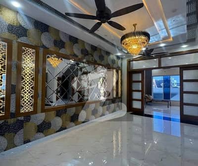 8 Marla Ground Portion Available For Rent In Faisal Town F18