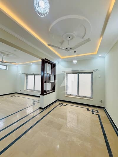 Beautifull 1 Kanal Basement For Rent