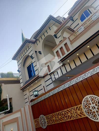 گلشن آباد راولپنڈی میں 6 کمروں کا 10 مرلہ مکان 3.45 کروڑ میں برائے فروخت۔