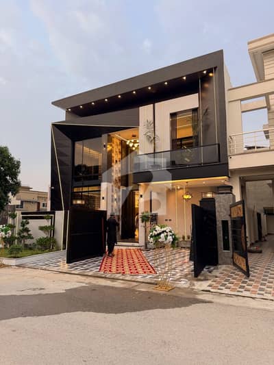 10 Marla Ultra Modern House for Sale in Citi Housing Jhelum J Block