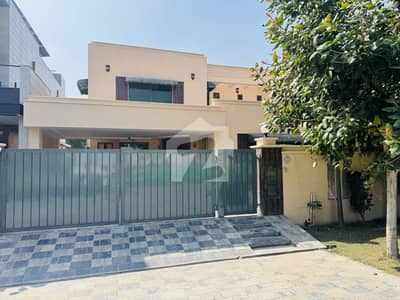 ڈی ایچ اے فیز 6 ڈی ایچ اے ڈیفینس,لاہور میں 5 کمروں کا 1 کنال مکان 3.5 لاکھ میں کرایہ پر دستیاب ہے۔