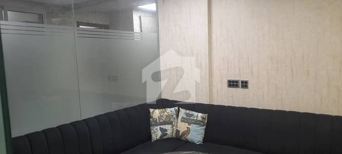 ڈی ایچ اے فیز 5 ڈی ایچ اے ڈیفینس,کراچی میں 4 مرلہ Studio دفتر 1.5 لاکھ میں کرایہ پر دستیاب ہے۔