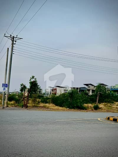 Premium 10 Marla Plot Available For Sale In RMT Zone 4