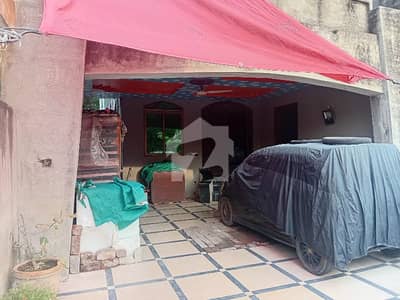 18 Marla House Available For Sale In Cavalry Ground