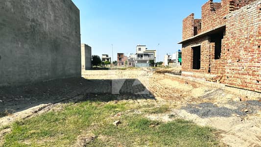 10 Marla Plot For Sale In Overseas Block, Park View City Lahore