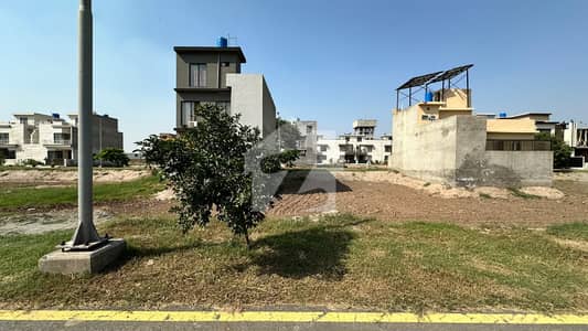 5 Marla Plot For Sale In Overseas Block, Park View City Lahore
