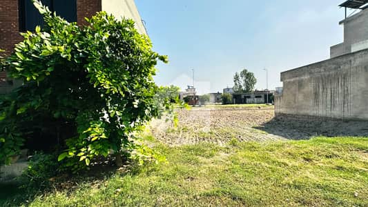 5 Marla Plot For Sale In Overseas Block, Park View City Lahore