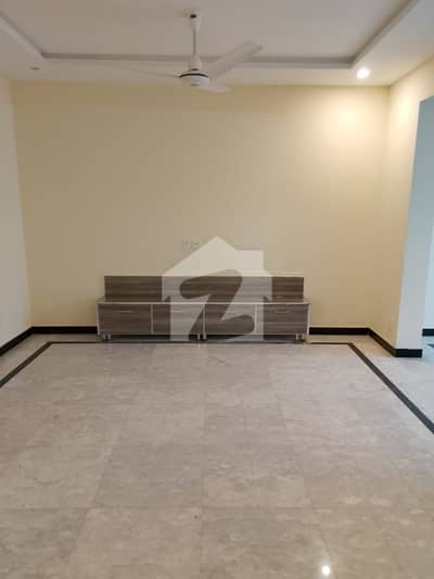 مارگلہ ٹاؤن فیز 2 مارگلہ ٹاؤن,اسلام آباد میں 3 کمروں کا 7 مرلہ بالائی پورشن 85.0 ہزار میں کرایہ پر دستیاب ہے۔