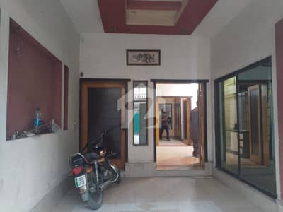 5 MARLA HOUSE FOR RENT FOR OFFICE USE