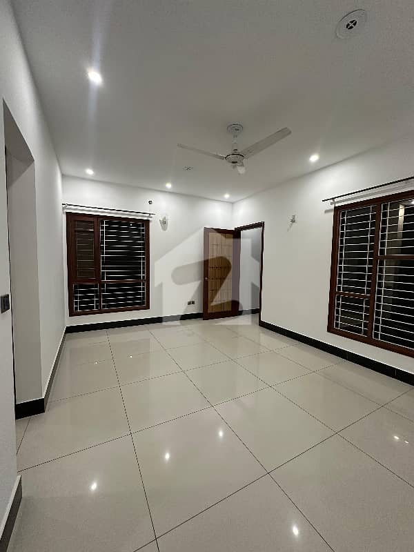 Upper Portion for rent Upper Portion for rent