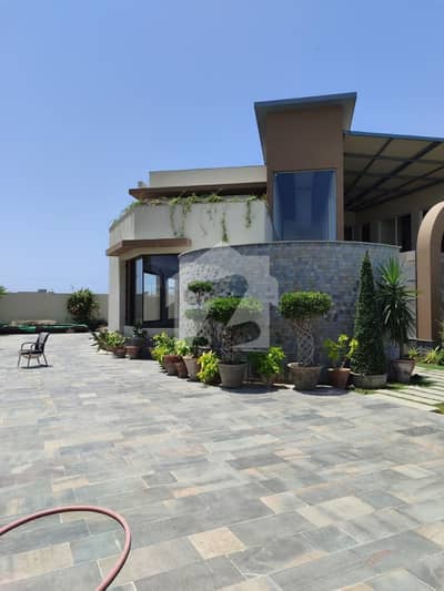 BRAND NEW 2000SQYARD BANGLOW FOR SALE