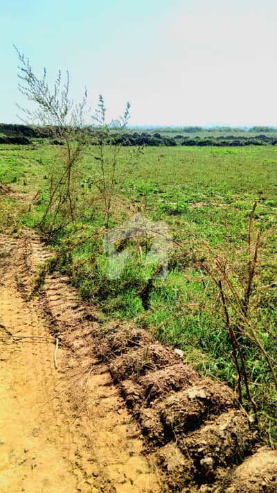 Prime Location 4 Marla Plot For Sale