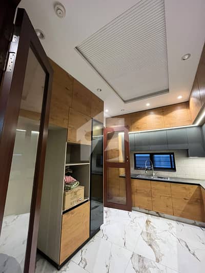 5 MARLA HOUSE FOR RENT IN DHA PHASE 5, BLOCK B
