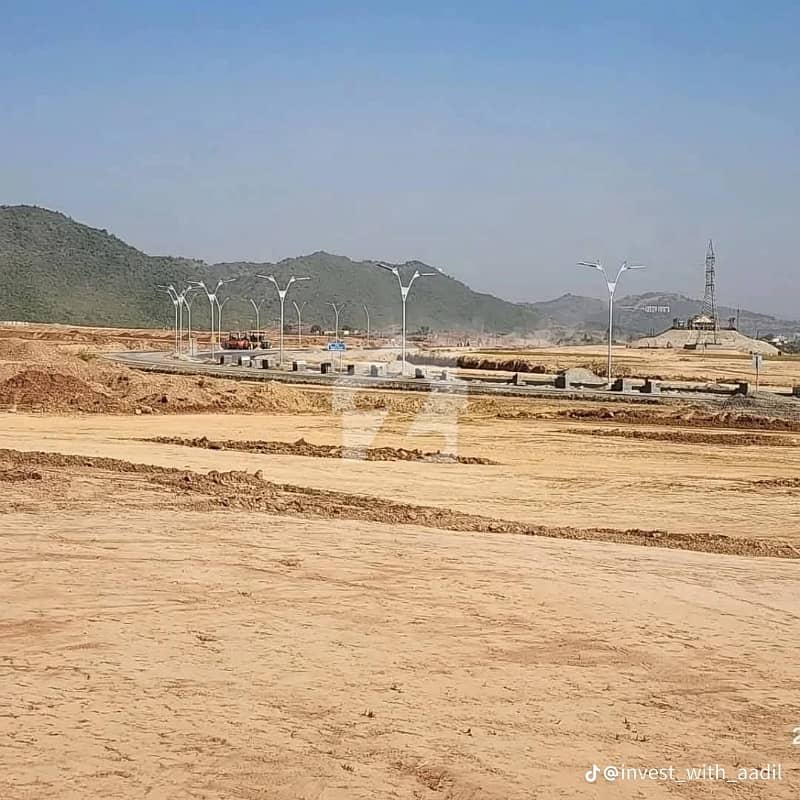 مارگلہ انکلیو مارگلہ ایونیو,اسلام آباد میں 5 مرلہ رہائشی پلاٹ 2.5 کروڑ میں برائے فروخت۔ مارگلہ انکلیو مارگلہ ایونیو,اسلام آباد میں 5 مرلہ رہائشی پلاٹ 2.5 کروڑ میں برائے فروخت۔