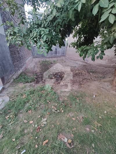 Platinum Block Near to Park 5M Resident Plot Available For Sale At Prime Location Near To Park Nd Mosque. .