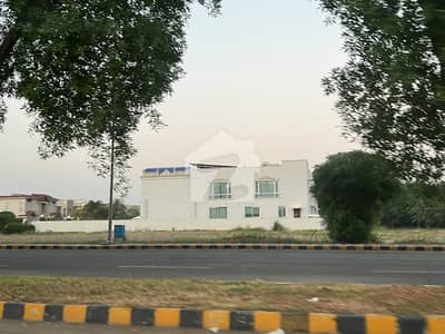 ڈی ایچ اے فیز 8 سابقہ ایئر ایوینیو ڈی ایچ اے فیز 8,ڈی ایچ اے ڈیفینس,لاہور میں 4 کنال رہائشی پلاٹ 24.5 کروڑ میں برائے فروخت۔ ڈی ایچ اے فیز 8 سابقہ ایئر ایوینیو ڈی ایچ اے فیز 8,ڈی ایچ اے ڈیفینس,لاہور میں 4 کنال رہائشی پلاٹ 24.5 کروڑ میں برائے فروخت۔