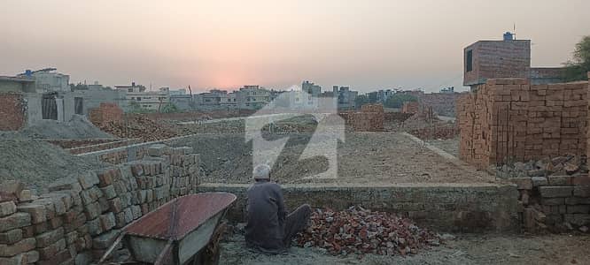 AHMAD TOWN PRIME LOCATION NEAR AUDIT AND ACCOUNTS SOCIETY PHASE 1 PLOT FOR SALE