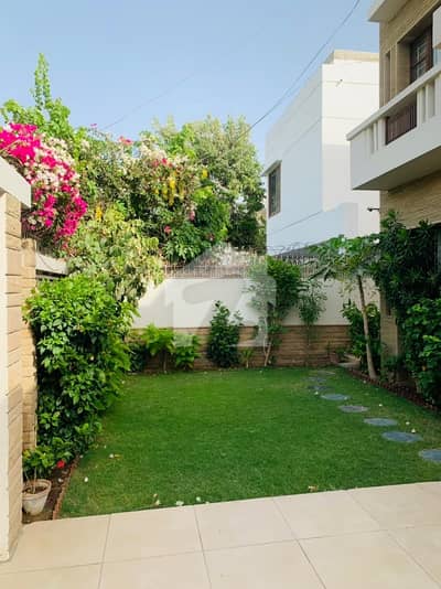 500 YARDS OWNER-BUILT LUXURY BUNGALOW | 5 BEDROOMS | GREEN GARDEN | DHA PHASE 5 KARACHI