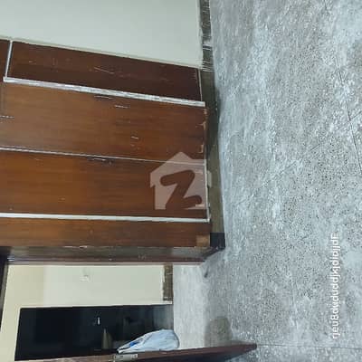 A Stunning Lower Portion Is Up For Grabs In Allama Iqbal Town - Karim Block Lahore