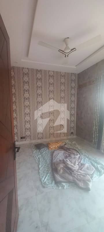 ڈی ۔ 12 اسلام آباد میں 3 کمروں کا 4 مرلہ مکان 1.6 لاکھ میں کرایہ پر دستیاب ہے۔