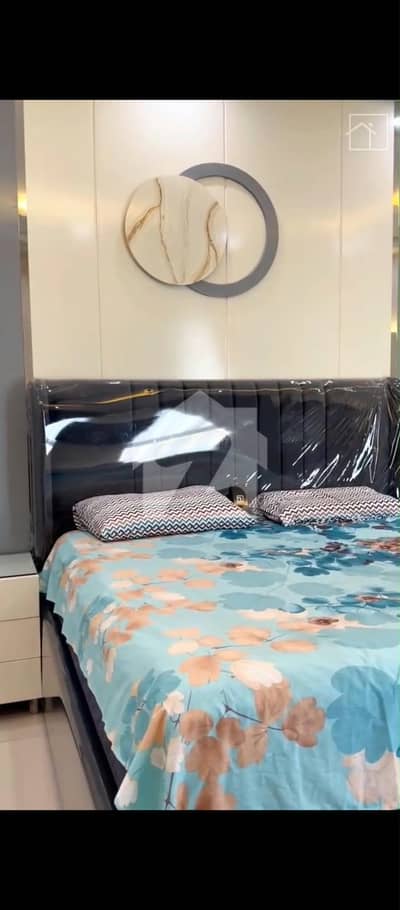 LUCKYONE ONE APARTMENT 3 BED DRAWIN DINNING FLAT FOR SALE EXPRESS WAY FACING