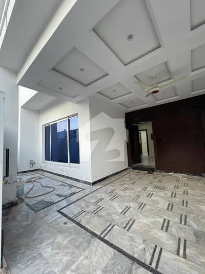 8 MARLA DOUBLE STOREY HOUSE FOR SALE