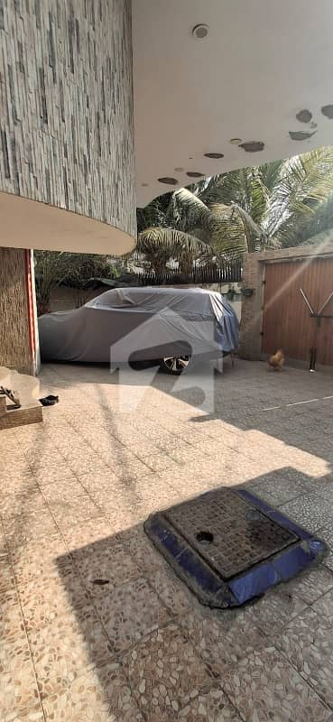 DHA PHASE 5 EXT 500 YARDS 6 BEDROOMS TWO UNIT TILE FLO ORING BUNGALOW IS AVAILABLE FOR SALE DHA PHASE 5 EXT 500 YARDS 6 BEDROOMS TWO UNIT TILE FLO ORING BUNGALOW IS AVAILABLE FOR SALE