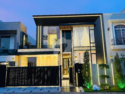 10 MARLA BEAUTIFUL DESIGNER HOUSE FOR SALE 10 MARLA BEAUTIFUL DESIGNER HOUSE FOR SALE