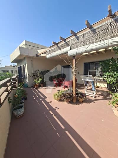 Excellent Affordable 500 Yard Bungalow For Sale At Prime Luxury Vicinity