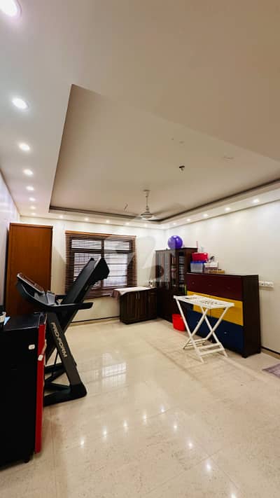 Elegant 450 Sq. Yd. Modern House For Sale In Gulshan-E-Iqbal Block 7, Karachi Elegant 450 Sq. Yd. Modern House For Sale In Gulshan-E-Iqbal Block 7, Karachi