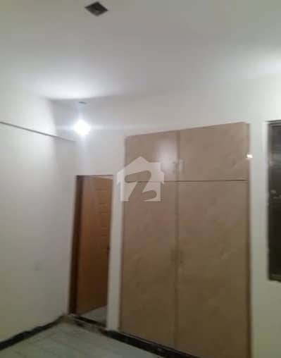 2 Bed D. D With Roof Flat For Rent