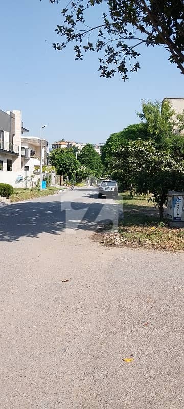 1 kanal Corner Plot Ava For Sale In DHA 1 Sec E 1 kanal Corner Plot Ava For Sale In DHA 1 Sec E