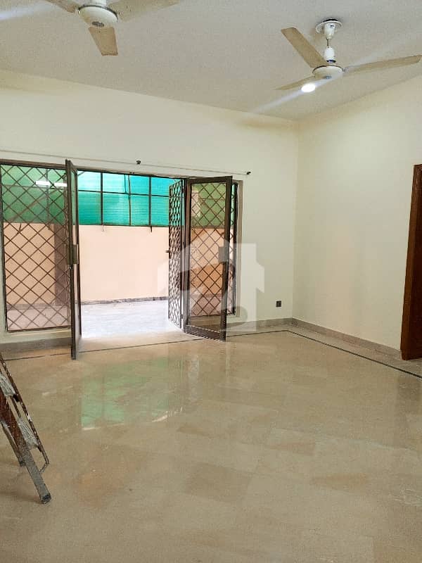 Beautiful Ground Portion G-11 For Rent Beautiful Ground Portion G-11 For Rent