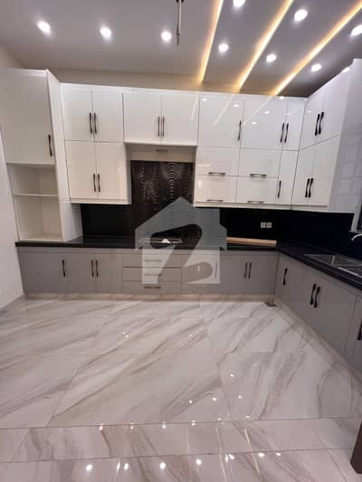 10 Marla modern house for sale