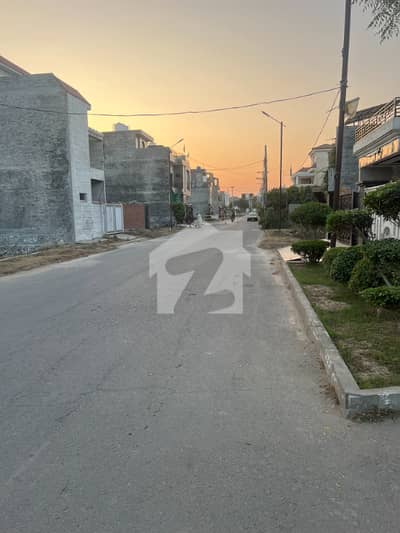 الحفیظ گارڈن - فیز 2 مین کینال بینک روڈ,لاہور میں 5 مرلہ رہائشی پلاٹ 1.28 کروڑ میں برائے فروخت۔ الحفیظ گارڈن - فیز 2 مین کینال بینک روڈ,لاہور میں 5 مرلہ رہائشی پلاٹ 1.28 کروڑ میں برائے فروخت۔