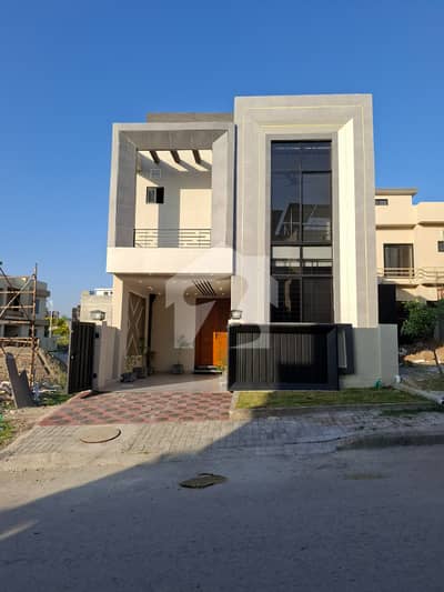 5 MARLA NEW HOUSE FOR SALE OUTSTANDING DESIGN