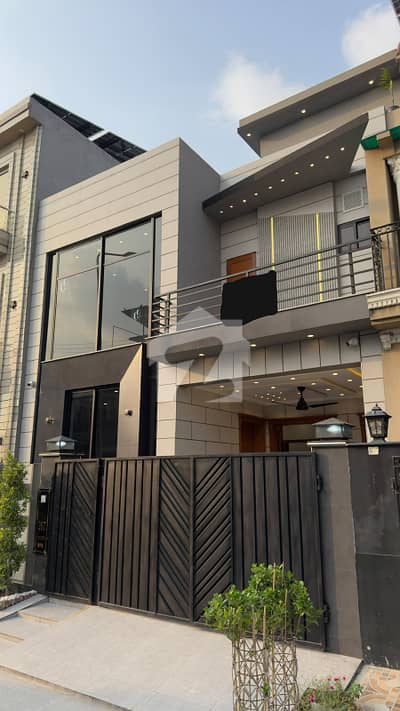 5 Marla Brand New Upper Portion For Rent In Park View City , Lahore
