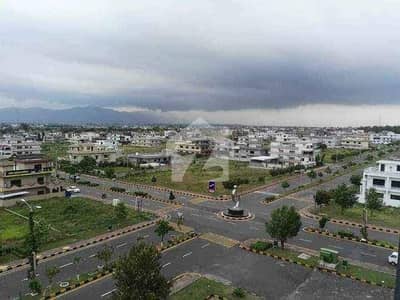 ایم پی سی ایچ ایس ۔ بلاک ایف ایم پی سی ایچ ایس ۔ ملٹی گارڈنز,بی ۔ 17,اسلام آباد میں 7 مرلہ رہائشی پلاٹ 1.25 کروڑ میں برائے فروخت۔