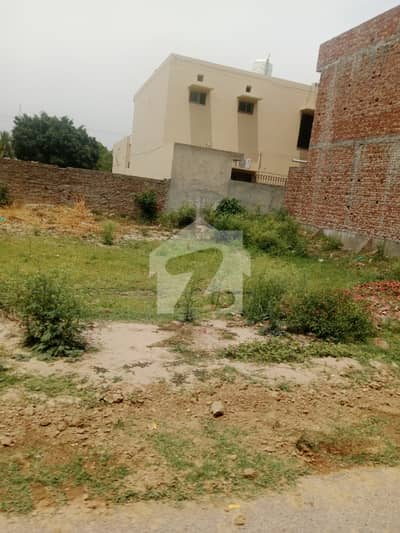 CORNER PLUS 60 FIT ROAD PLOT FOR SALE/KHAYABAN E AMIN 5 MARLA PLOT FOR SALE