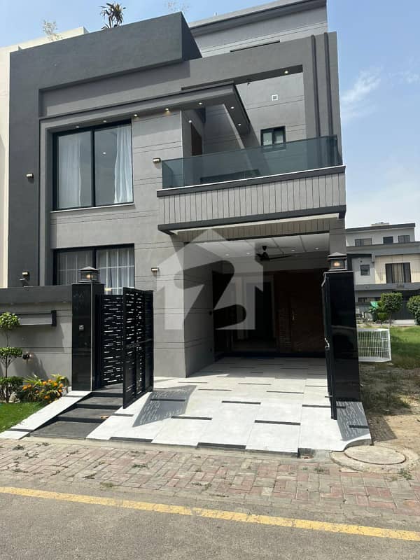 5 MARLA HOUSE AVAILALE FOR SALE 5 MARLA HOUSE AVAILALE FOR SALE