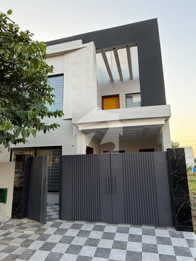 I SELL BRAND NEW 5MARLA HOUSE IN BAHRIA ORCHARD I SELL BRAND NEW 5MARLA HOUSE IN BAHRIA ORCHARD