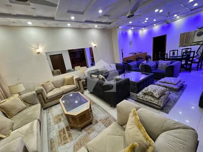 10 MARLA LOWER PORTION AVAILABLE FOR RENT IN MODEL TOWN EXT