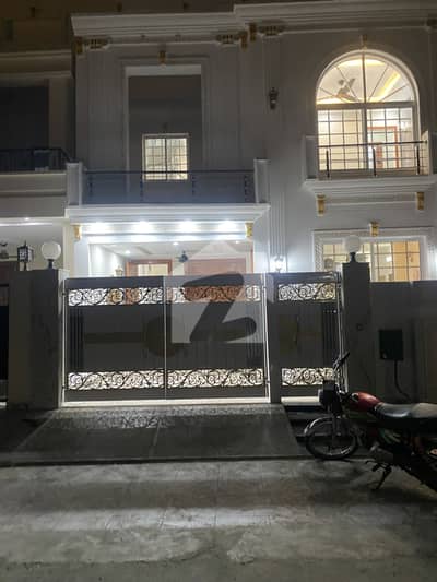 بحریہ نشیمن ۔ آئرس بحریہ نشیمن,لاہور میں 3 کمروں کا 7 مرلہ مکان 1.96 کروڑ میں برائے فروخت۔