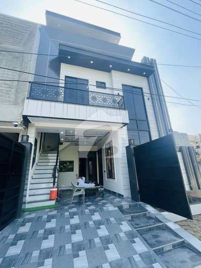 5 MARLA HOUSE FOR SALE   Location: Jubilee Town, Lahore   Beautiful Park-Facing Location!