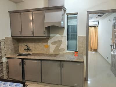 1 BED FURNISHED FLAT AVAILABLE FOR RENT 3RD F JINAHH MALL PALAZA