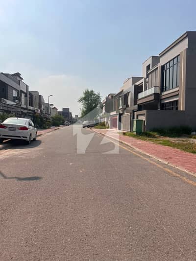10 Marla Plot For Sale In Tulip Block, Bahria Town Lahore
